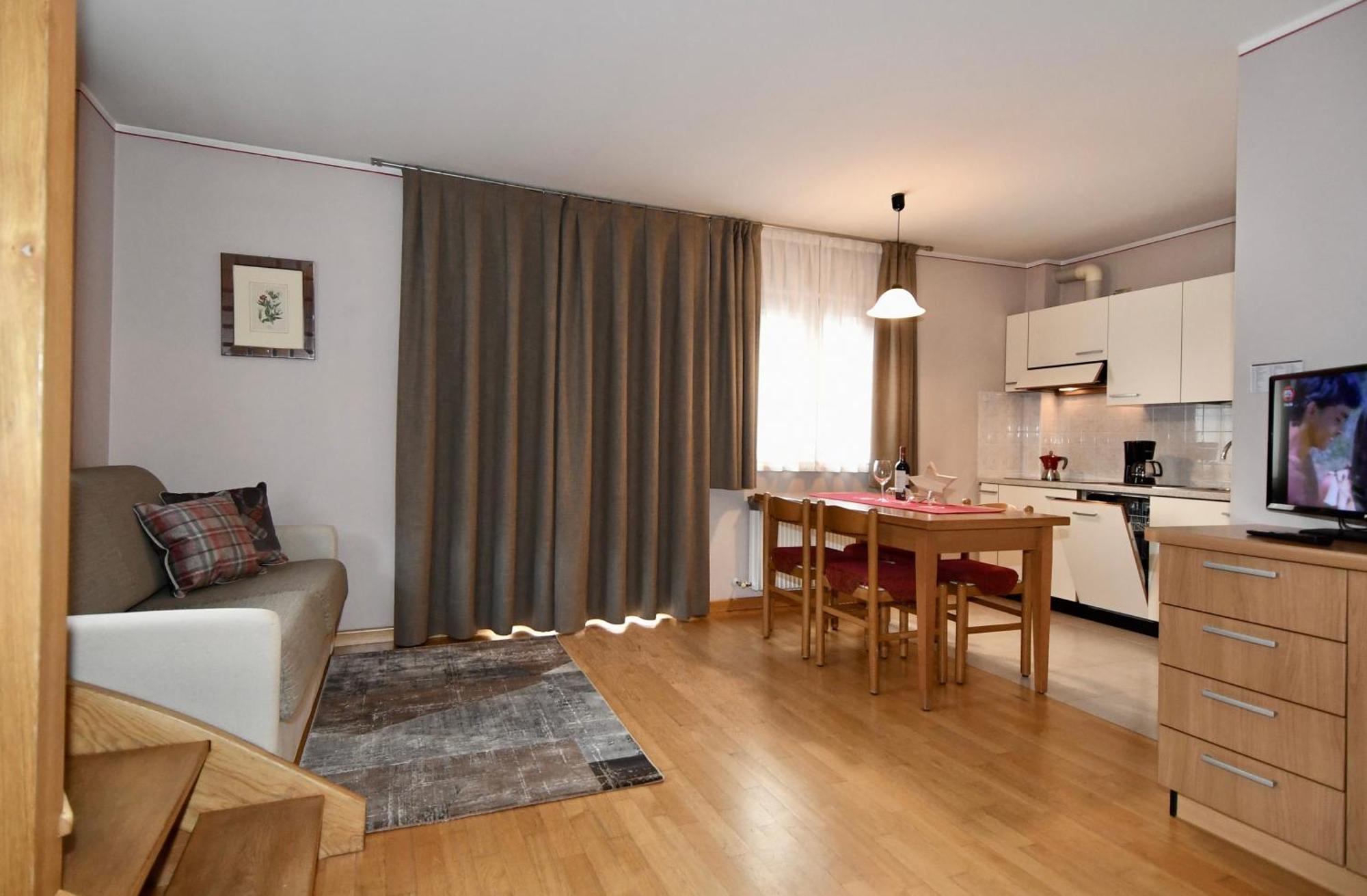 Casa Erica Apartments Livigno Exteriör bild